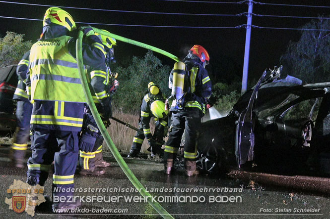 20220723 Fahrzeug fing bei Abschleppversuch Feuer  Foto: Stefan Schneider BFKDO Baden