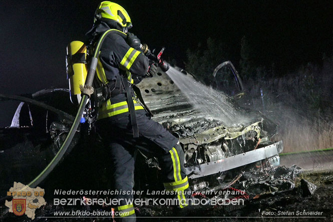 20220723 Fahrzeug fing bei Abschleppversuch Feuer  Foto: Stefan Schneider BFKDO Baden