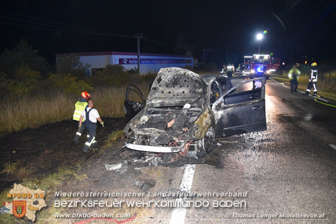 20220723 Fahrzeug fing bei Abschleppversuch Feuer  Foto: Thomas Lenger Monatsrevue.at