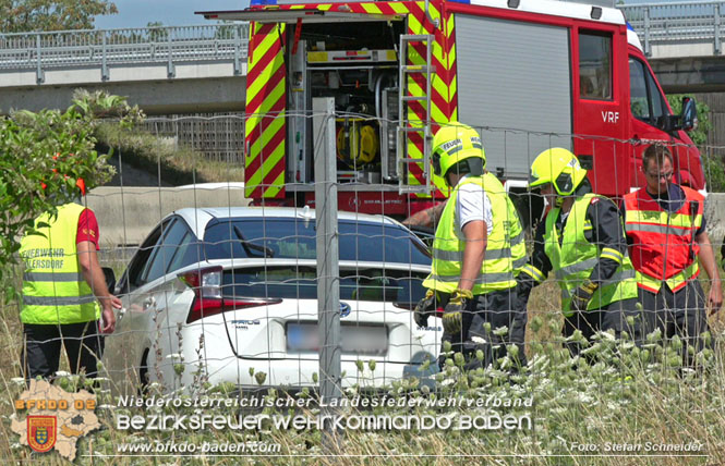 20220725 Spektakulrer Verkehrsunfall auf der A2 Sdautobahn im Gemeindegebiet Traiskirchen  Foto: Stefan Schneider BFKDO BADEN