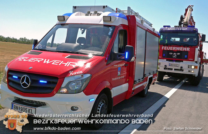 20220725 Spektakulrer Verkehrsunfall auf der A2 Sdautobahn im Gemeindegebiet Traiskirchen  Foto: Stefan Schneider BFKDO BADEN