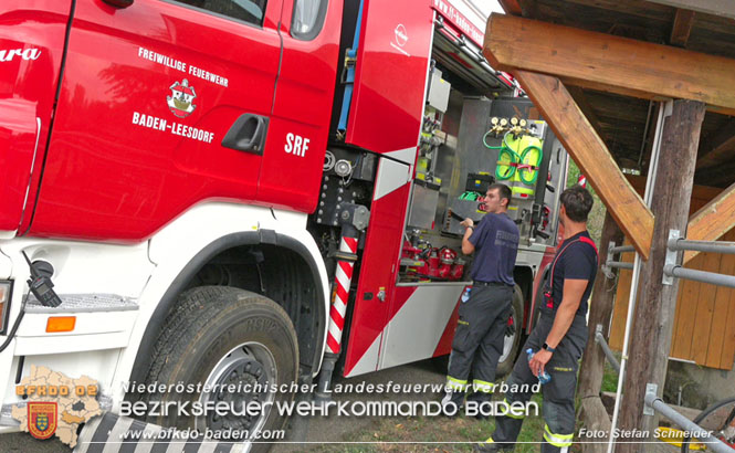 20220802 20220802 Schadstoffeinsatz wegen Gebrechen an Heizl-Tank in Baden Ortsteil Leesdorf  Foto: Stefan Schneider BFK BADEN