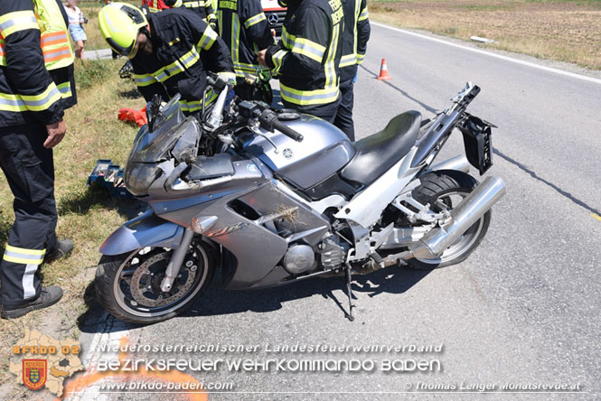 20220804 Schwerer Unfall mit Motorrad auf der LB60 bei Reisenberg  Foto: Thomas Lenger Monatsrevue.at