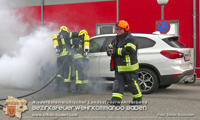 20220821 Fahrzeugbrand in Tribuswinkel  Foto: Stefan Schneider BFKDO BADEN