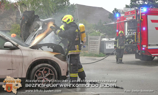 20220821 Fahrzeugbrand in Tribuswinkel  Foto: Stefan Schneider BFKDO BADEN