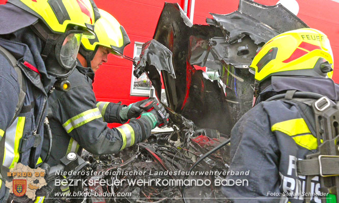 20220821 Fahrzeugbrand in Tribuswinkel  Foto: Stefan Schneider BFKDO BADEN