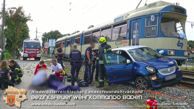 20220829 Unfall bei WLB-Bahnübergang in Pfaffstätten Foto: Stefan Schneider BFKDO BADEN 20220829 Unfall bei WLB-Bahnübergang in Pfaffstätten Foto: Stefan Schneider BFKDO BADEN