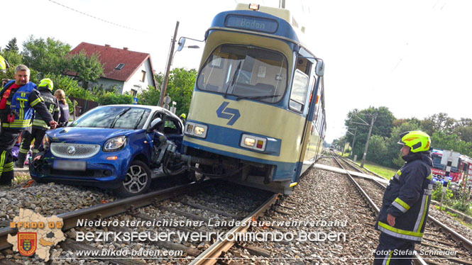 20220829 Unfall bei WLB-Bahnübergang in Pfaffstätten Foto: Stefan Schneider BFKDO BADEN 20220829 Unfall bei WLB-Bahnübergang in Pfaffstätten Foto: Stefan Schneider BFKDO BADEN