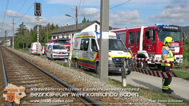 20220829 Unfall bei WLB-Bahnübergang in Pfaffstätten Foto: Stefan Schneider BFKDO BADEN 20220829 Unfall bei WLB-Bahnübergang in Pfaffstätten Foto: Stefan Schneider BFKDO BADEN