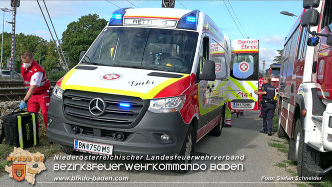 20220829 Unfall bei WLB-Bahnübergang in Pfaffstätten Foto: Stefan Schneider BFKDO BADEN 20220829 Unfall bei WLB-Bahnübergang in Pfaffstätten Foto: Stefan Schneider BFKDO BADEN