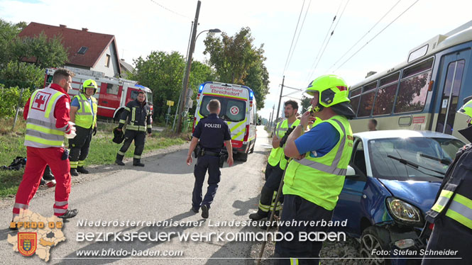 20220829 Unfall bei WLB-Bahnübergang in Pfaffstätten Foto: Stefan Schneider BFKDO BADEN 20220829 Unfall bei WLB-Bahnübergang in Pfaffstätten Foto: Stefan Schneider BFKDO BADEN