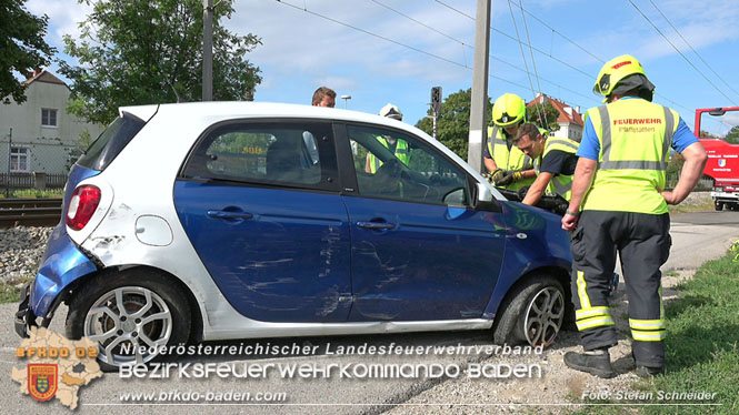 20220829 Unfall bei WLB-Bahnbergang in Pfaffsttten  Foto: Stefan Schneider BFKDO BADEN