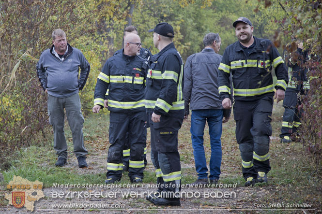 20221015 Fischbestand in Gefahr - Feuerwehr pumpt ber 3 Millionen Liter Wasser  Foto: Stefan Schneider BFKDO BADEN