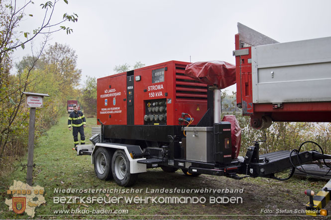 20221015 Fischbestand in Gefahr - Feuerwehr pumpt über 3 Millionen Liter Wasser Foto: Stefan Schneider BFKDO BADEN 20221015 Fischbestand in Gefahr - Feuerwehr pumpt über 3 Millionen Liter Wasser Foto: Stefan Schneider BFKDO BADEN