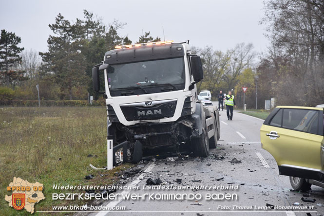 20221116 Menschenrettung nach Verkehrsunfall auf der L158   Foto: Thomas Lenger Monatsrevue.at