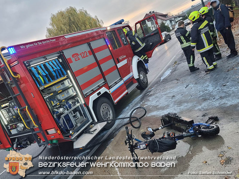 20221117 E-Scooter fängt während der Fahrt Feuer  Foto: Stefan Schneider