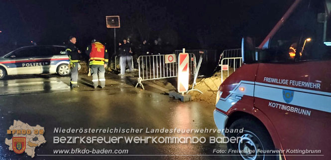 20221118 Personensuche mit glcklichem Ausgang in Kottingbrunn   Foto: Freiwillieg Feuerwehr Kottingbrunn