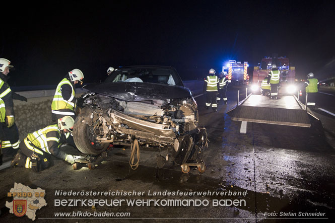20221120 Verkehrsunfall auf der A2 bei Baden RFB Sd  Foto: Stefan Schneider BFKDO BADEN
