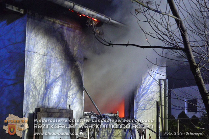 20221121 Brand im Einfamilienhaus in Kottingbrunn  Foto: Stefan Schneider BFKDO BADEN