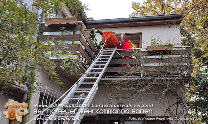 20221126 Menschenrettung ber Schiebeleiter  Foto: Freiwillige Feuerwehr Oberwaltersdorf