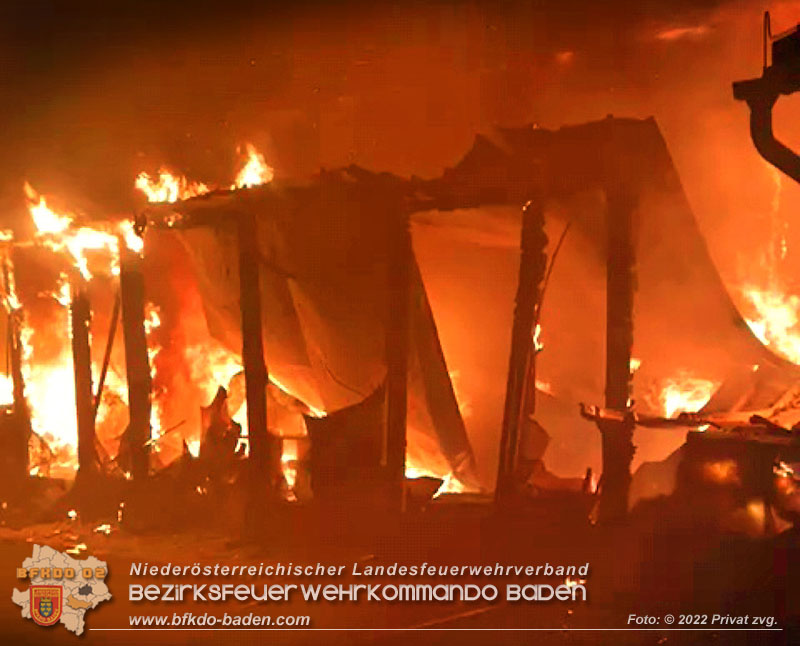 20221208 Wohnhausbrand in Hirtenberg  Foto: BFKDO BADEN / Privat zVg
