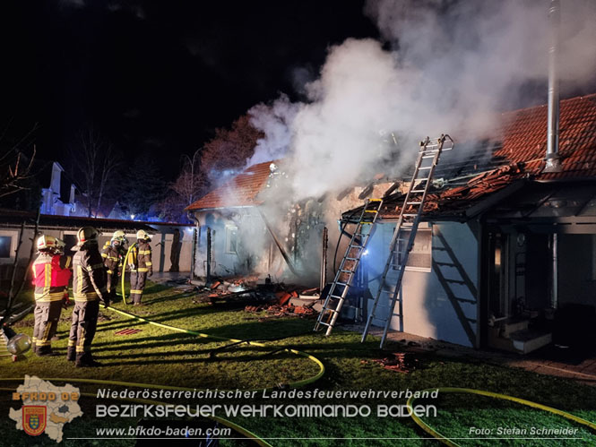 20221208 Wohnhausbrand in Hirtenberg  Foto: Stefan Schneider BFKDO BADEN 