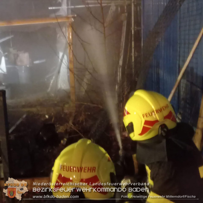 20221229 Brand auf einem Grundstck in Mitterndorf an der Fischa  Foto: Freiwillige Feuerwehr Mitterndorf