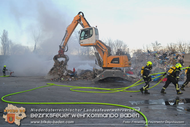 20230107 Brand bei einem Entsorgungsunternehmen   Foto: Freiwillige Feuerwehr Oeynhausen