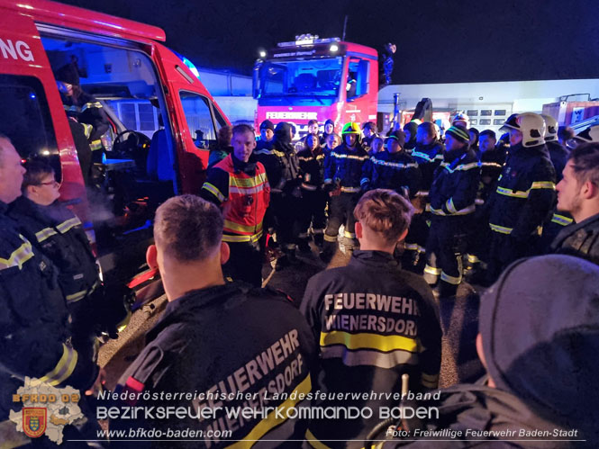 20230129 Brand in einem Traiskirchner Gewerbebetrieb   Foto: Freiwillige Feuerwehr Baden-Stadt