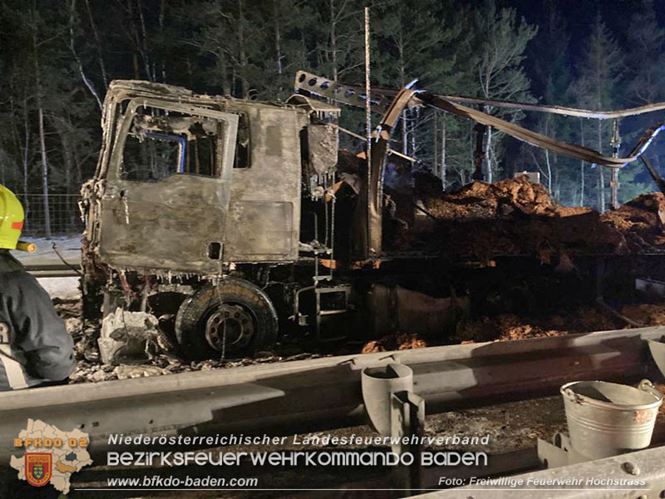 20230208 Lkw Sattelzug in Vollbrand bei Hochstra&szlig;   Foto: Freiwillige Feuerwehr Hochstra&szlig;