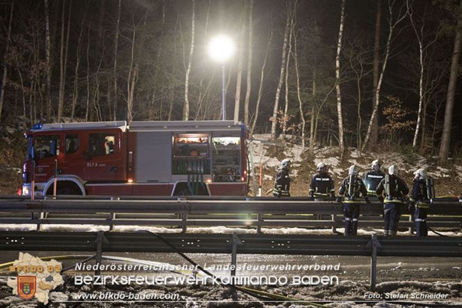 20230208 Lkw Sattelzug in Vollbrand bei Hochstra&szlig;   Foto: Stefan Schneider BFKDO BADEN