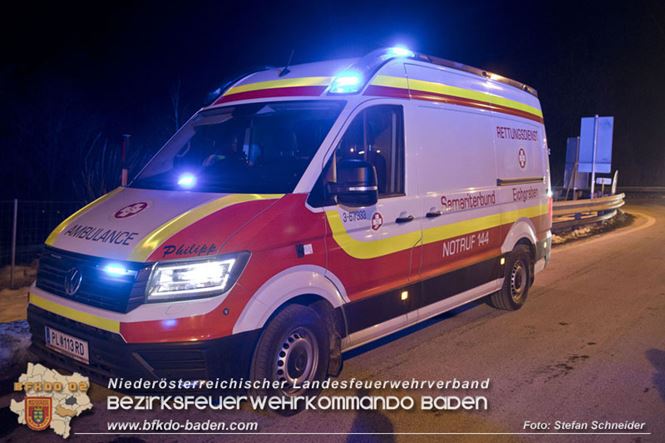 20230208 Lkw Sattelzug in Vollbrand bei Hochstra&szlig;   Foto: Stefan Schneider BFKDO BADEN