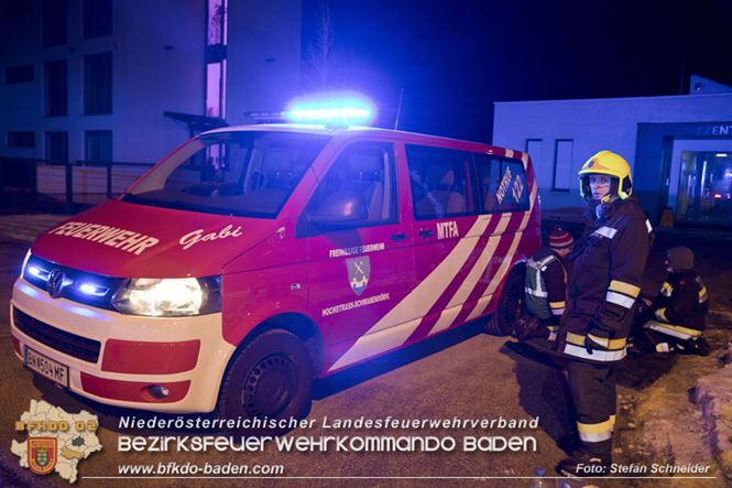 20230208 Lkw Sattelzug in Vollbrand bei Hochstra&szlig;   Foto: Stefan Schneider BFKDO BADEN