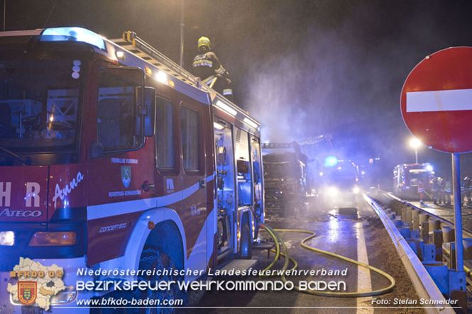 20230208 Lkw Sattelzug in Vollbrand bei Hochstra&szlig;   Foto: Stefan Schneider BFKDO BADEN