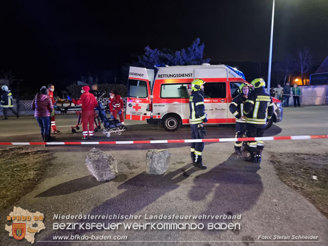 20230218 Groschadensereignis - Menschenrettung (T3) auf der B60  Foto: Stefan Schneider BFKDO BADEN