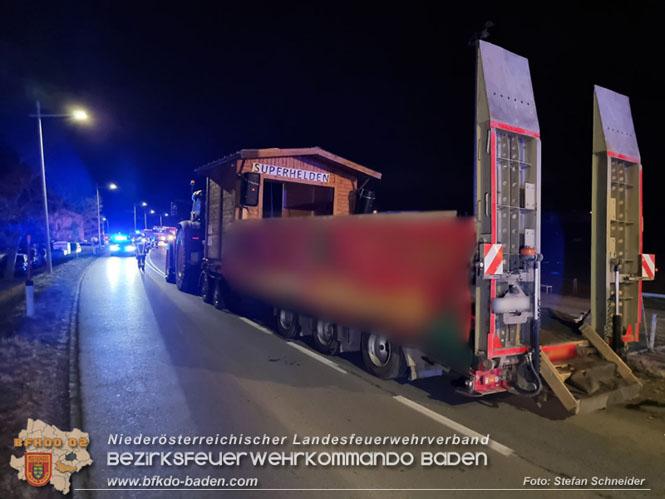20230218 Großschadensereignis - Menschenrettung (T3) auf der B60 Foto: Stefan Schneider BFKDO BADEN 20230218 Großschadensereignis - Menschenrettung (T3) auf der B60 Foto: Stefan Schneider BFKDO BADEN