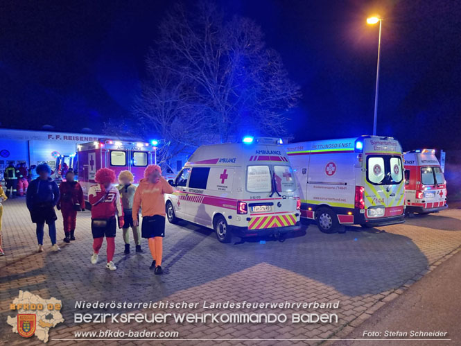 20230218 Großschadensereignis - Menschenrettung (T3) auf der B60 Foto: Stefan Schneider BFKDO BADEN 20230218 Großschadensereignis - Menschenrettung (T3) auf der B60 Foto: Stefan Schneider BFKDO BADEN