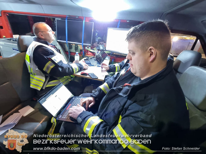 20230218 Großschadensereignis - Menschenrettung (T3) auf der B60 Foto: Stefan Schneider BFKDO BADEN 20230218 Großschadensereignis - Menschenrettung (T3) auf der B60 Foto: Stefan Schneider BFKDO BADEN