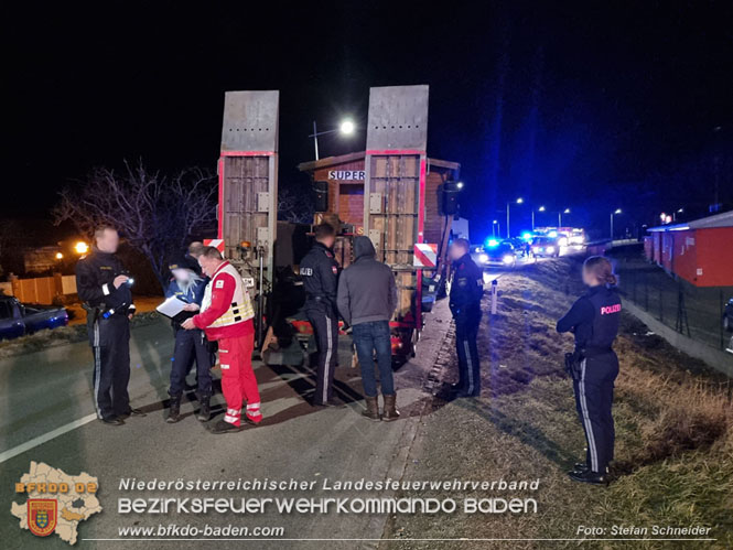 20230218 Groschadensereignis - Menschenrettung (T3) auf der B60  Foto: Stefan Schneider BFKDO BADEN