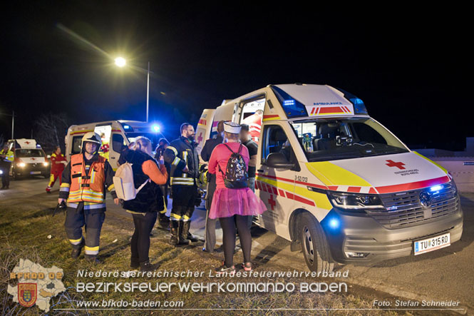 20230218 Groschadensereignis - Menschenrettung (T3) auf der B60  Foto: Stefan Schneider BFKDO BADEN