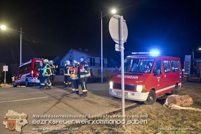 20230218 Groschadensereignis - Menschenrettung (T3) auf der B60  Foto: Stefan Schneider BFKDO BADEN