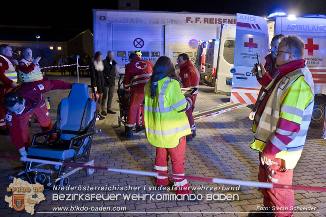 20230218 Groschadensereignis - Menschenrettung (T3) auf der B60  Foto: Stefan Schneider BFKDO BADEN