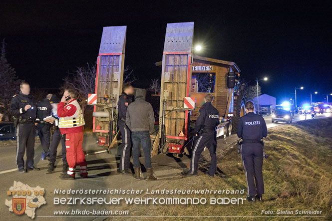 20230218 Groschadensereignis - Menschenrettung (T3) auf der B60  Foto: Stefan Schneider BFKDO BADEN