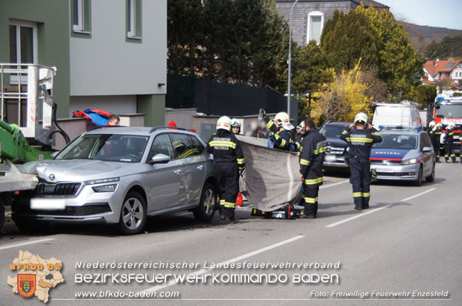 20230317 Verkehrsunfall in Enzesfeld  Foto: Freiwillige Feuerwehr Enzesfeld