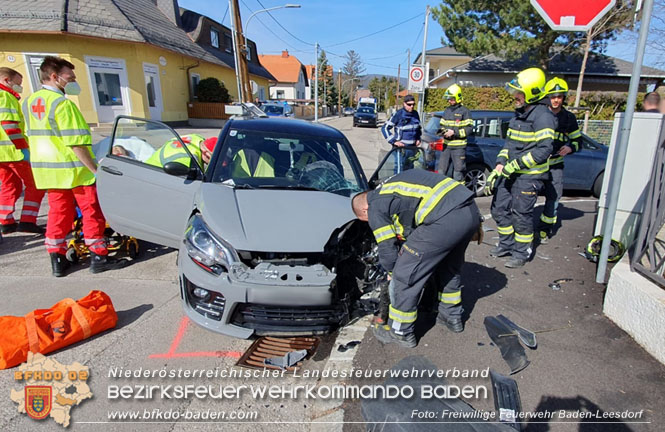 220230317 Verkehrsunfall Baden Leesdorf  Foto: Freiwillige Feuerwehr Baden-Leesdorf / Stefan Wagner