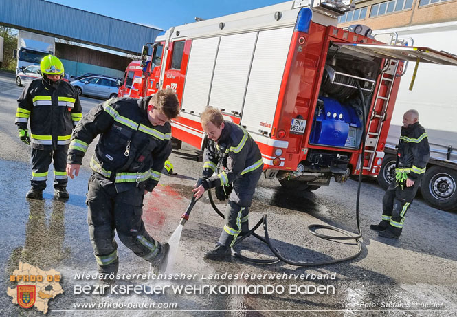 20230328 Schadstoffeinsatz in Traiskirchner Gewerbepark  Foto: Stefan Schneider BFKDO BADEN