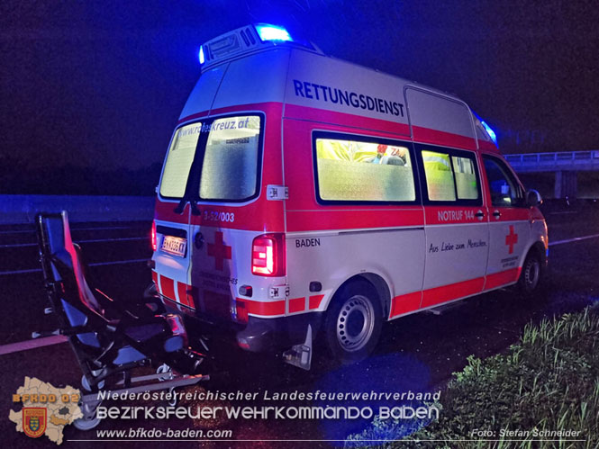 20230502 Lkw Unfall auf der A2 bei Traiskirchen  Foto: Stefan Schneider BFKDO BADEN