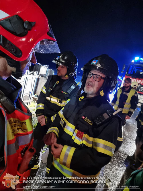 20230502 Lkw Unfall auf der A2 bei Traiskirchen Foto: Stefan Schneider BFKDO BADEN 20230502 Lkw Unfall auf der A2 bei Traiskirchen Foto: Stefan Schneider BFKDO BADEN