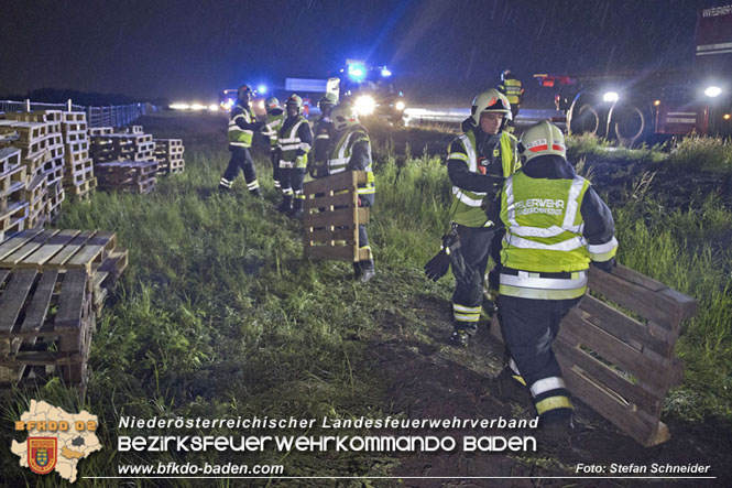20230502 Lkw Unfall auf der A2 bei Traiskirchen Foto: Stefan Schneider BFKDO BADEN 20230502 Lkw Unfall auf der A2 bei Traiskirchen Foto: Stefan Schneider BFKDO BADEN