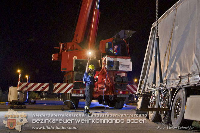 20230822 Schwere LKW Bergung in Bad Vslau  Foto: Stefan Schneider BFKDO BADEN